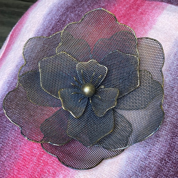 Mesh metal flower - Picture 3 of 6